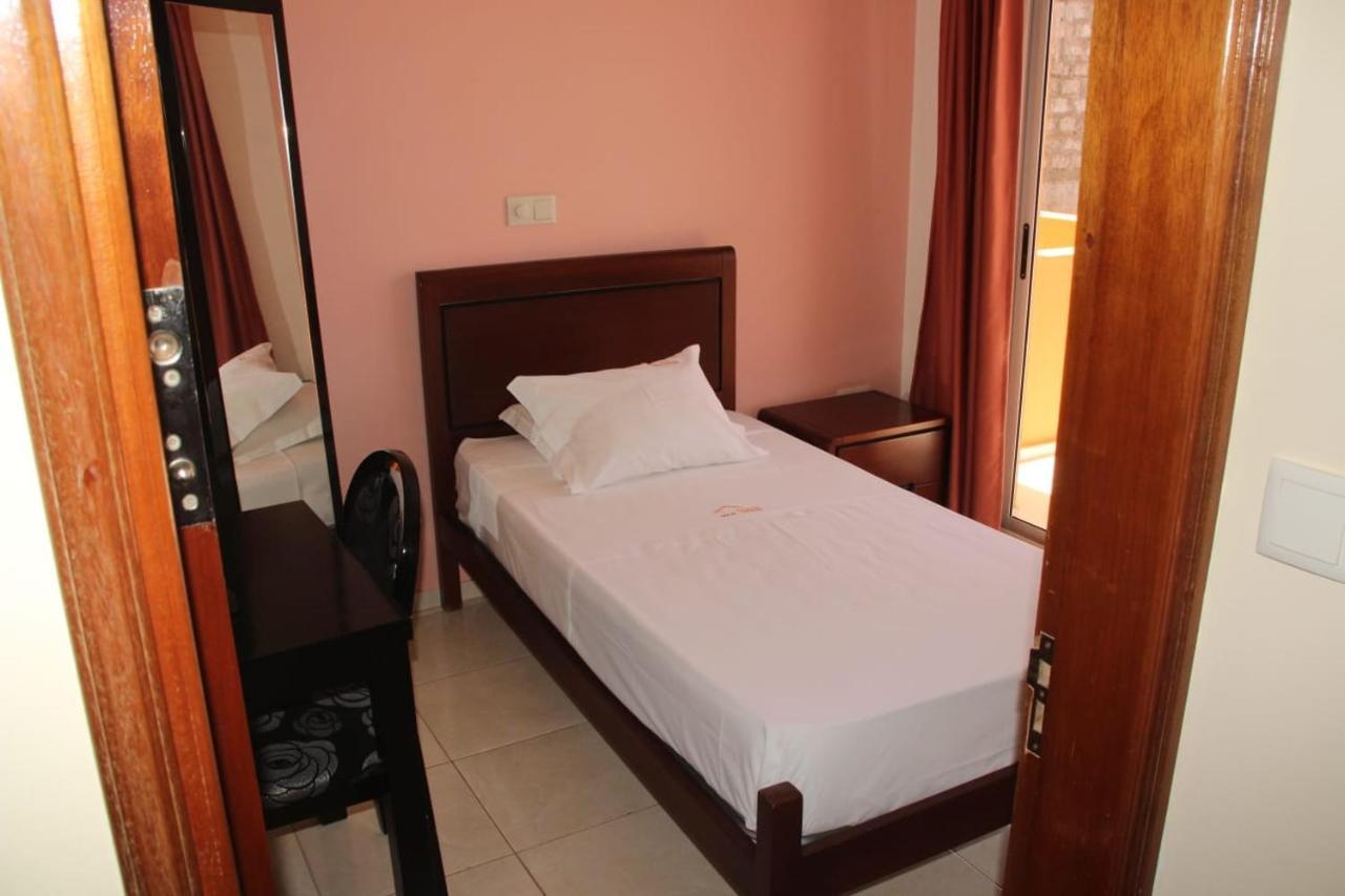 Restaurante Residencial Nova Cidade Порто-Ново Экстерьер фото