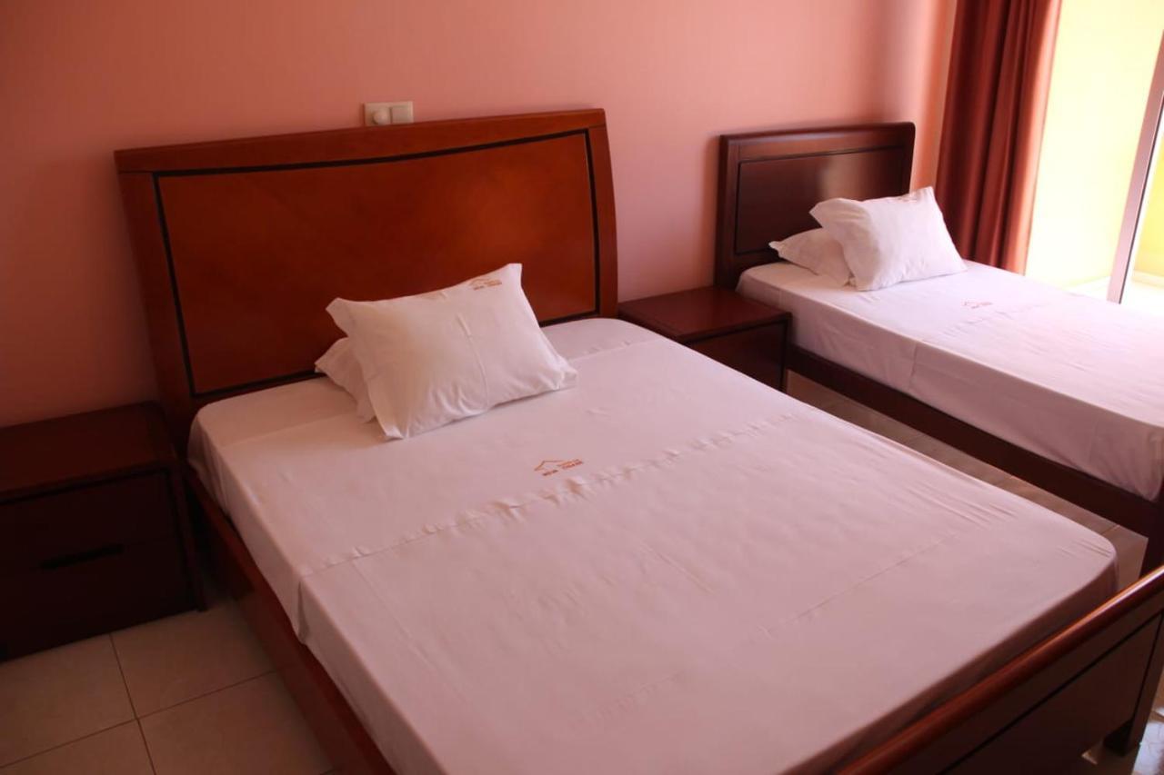 Restaurante Residencial Nova Cidade Порто-Ново Экстерьер фото